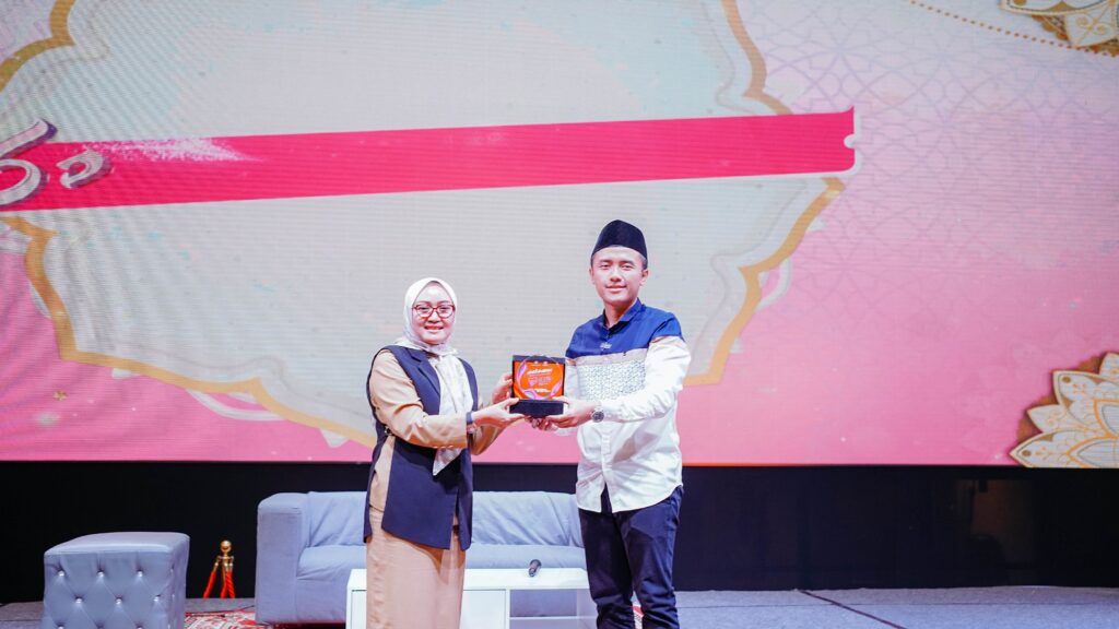 DRW Foundation Gelar Puncak Acara Sedekah Akbar di Bandung